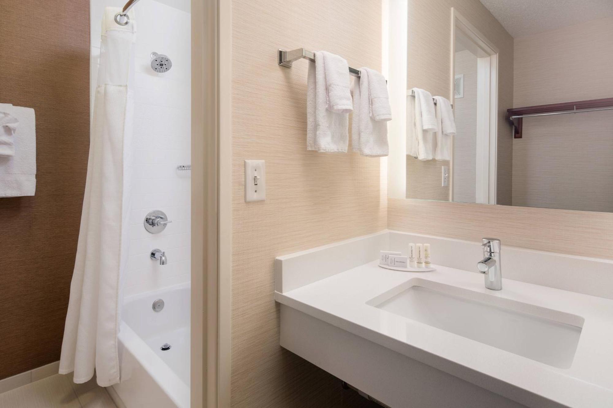 Fairfield Inn By Marriott Loveland Fort Collins Exteriör bild